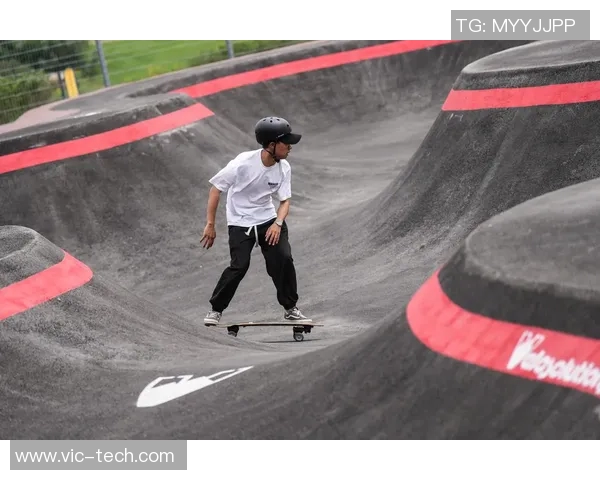 李芳亲历极限运动的挑战与乐趣分享，带你领略极限运动的魅力与心得