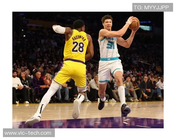 黄蜂对决湖人精彩直播回顾球迷热情高涨赛场盛况不容错过