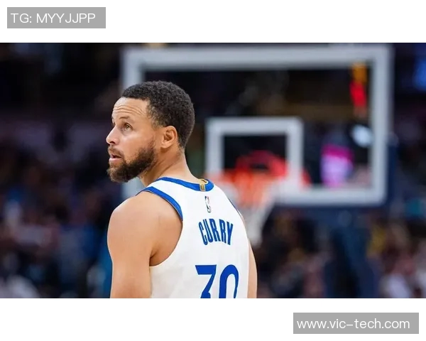 库里三分球总数突破4000大关成为NBA历史第一人再创辉煌纪录