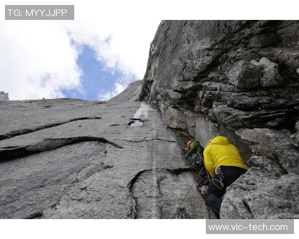 攀岩人生的深度对话：王军如何在岩壁上书写自己的传奇故事